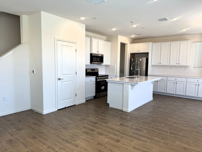 Building Photo - 2040 N Brindac Ln