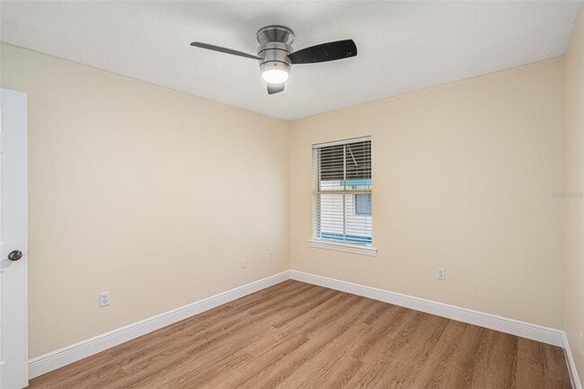 Building Photo - 111 S Melville Ave