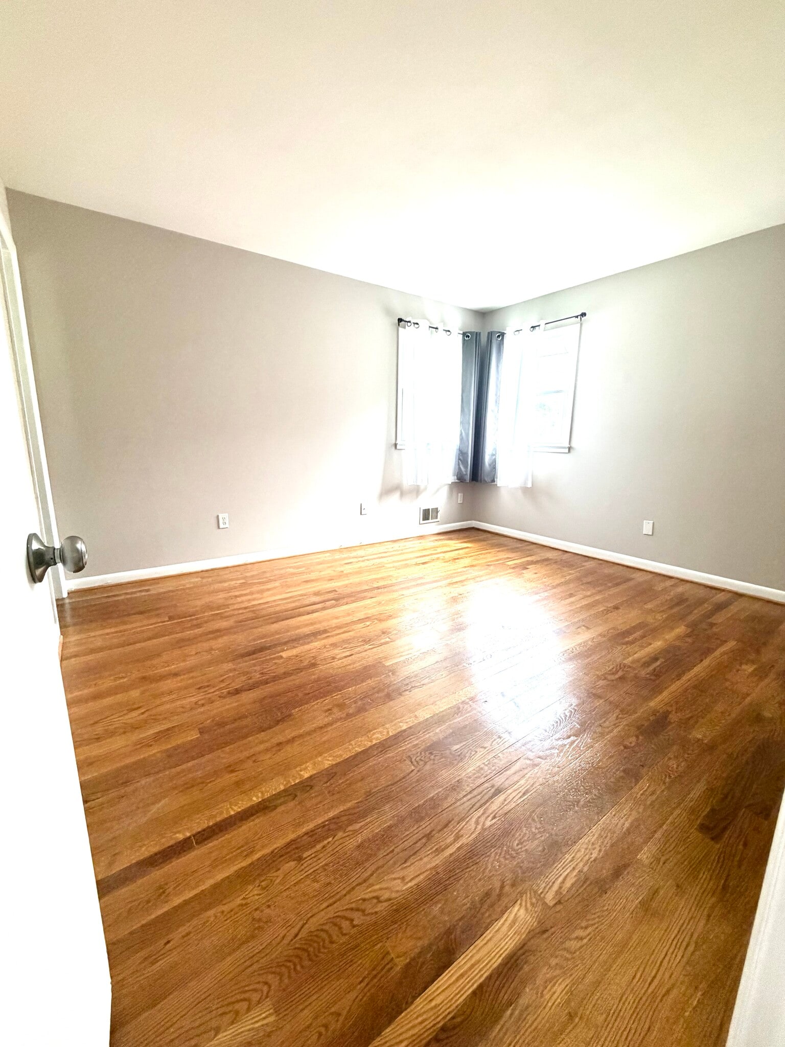 Building Photo - 5412 Amberwood Ln