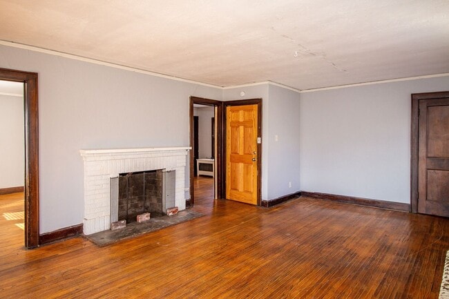 Building Photo - 205 S College Ave