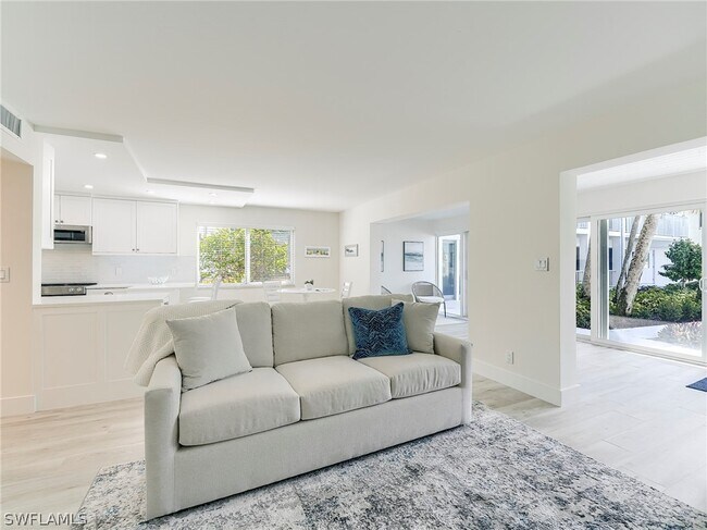 Building Photo - 354 Harbour Dr