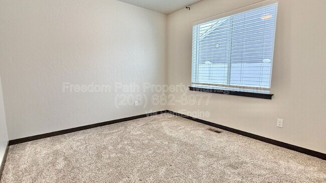 Building Photo - 31015 N Alice Ct