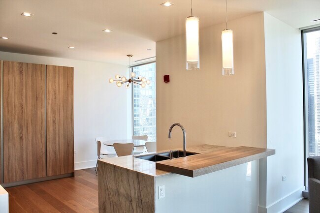 Building Photo - 363 E Wacker Dr