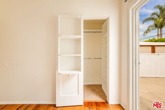 Building Photo - 4332 Alla Rd