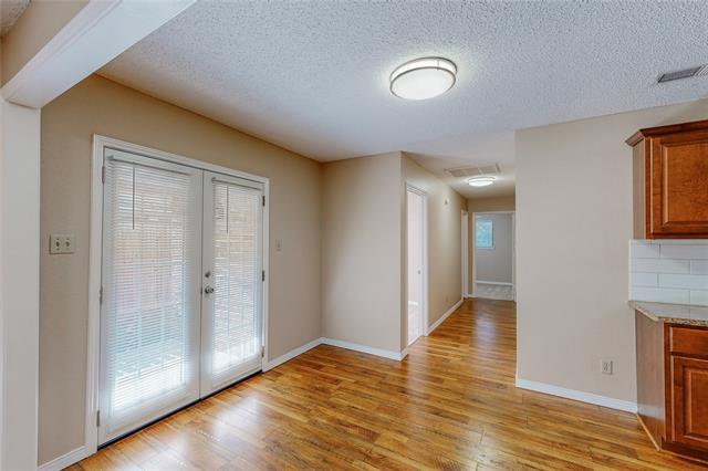 Building Photo - 1912 N Irving Heights Dr