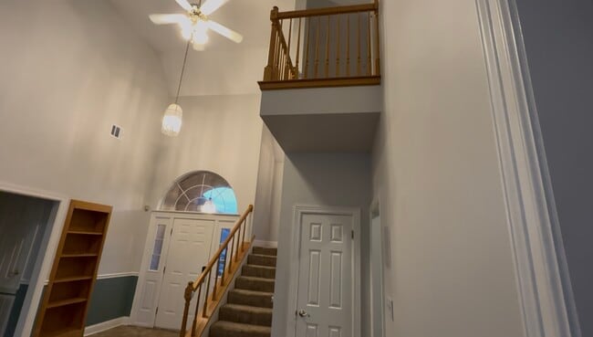 Building Photo - 408 Hidden Oaks Cir