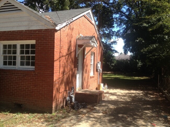Building Photo - **UPCOMING**2 or 3 Bedroom / 1 Bathroom Home near Ft. Benning***
