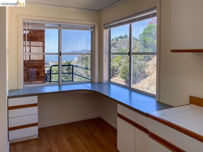 Building Photo - 1301 Quarry Ct