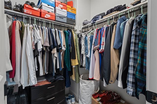 Building Photo - 7645 Thunder River Rd