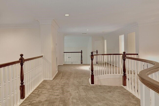 Building Photo - 70 N Skyflower Ct