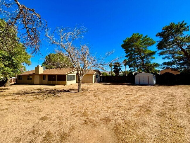 Building Photo - 9472 Wasco Ave