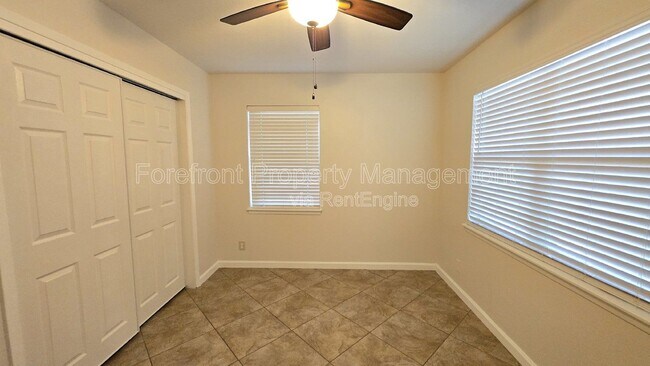 Building Photo - 7609 Linkside St