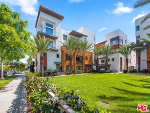 Building Photo - 5695 Goldeneye Ct
