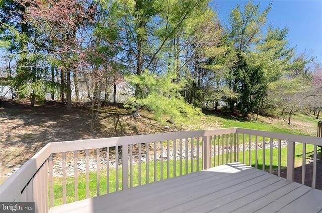 Building Photo - 22 Briarwood Ct