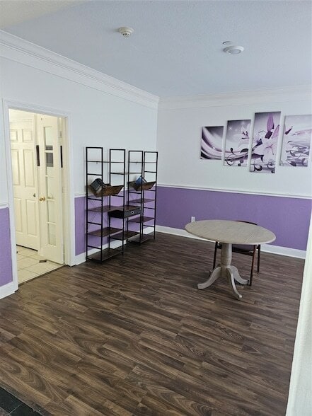 Building Photo - 1211 Lark Ln