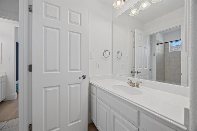 Building Photo - 1409 Vibar Cove