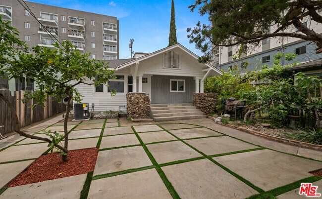 Building Photo - 5729 Carlton Way