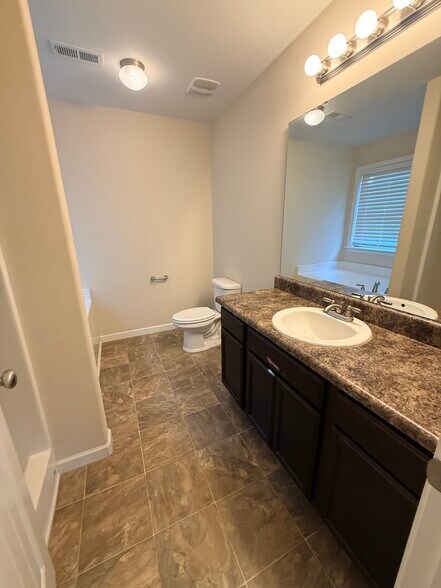 Building Photo - 108 Summerdale Dr