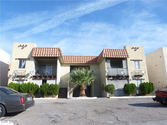 Primary Photo - 5340 Retablo Ave