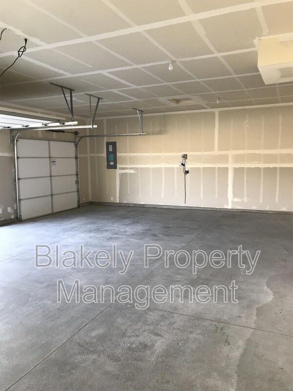 Building Photo - 6705 E Thornton St