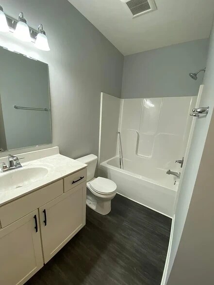 Building Photo - 4154 Little Bluestem Dr