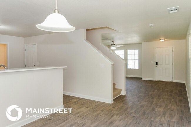 Building Photo - 16936 Wellhouse Dr