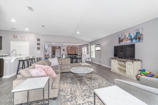 Building Photo - 14575 Needham Dr