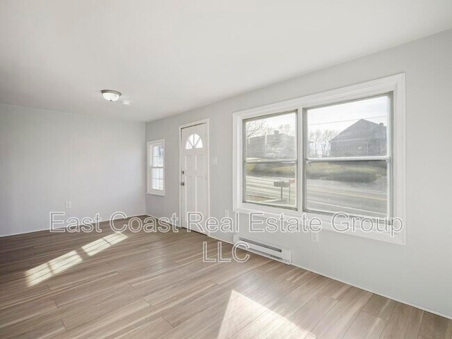 Building Photo - 528 Hack Wilson Way