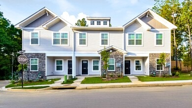 Building Photo - 540 Blue Duck Ln