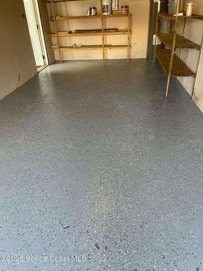 Building Photo - 8740 Lantana Ct