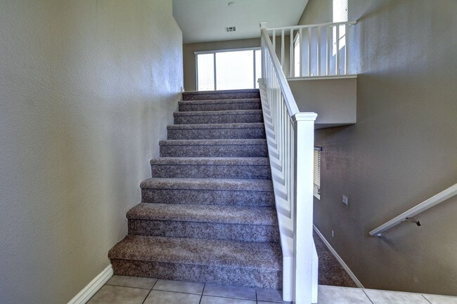 Building Photo - 7226 Regent Pond St