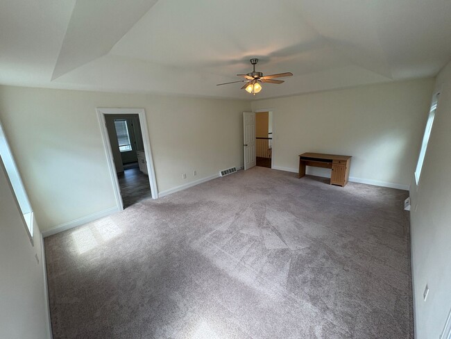 Building Photo - Charming 4 bedroom 3 bath in Ballston Lake #