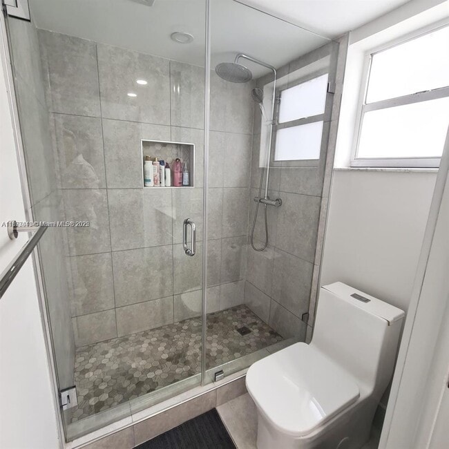 Building Photo - 4101 Indian Creek Dr
