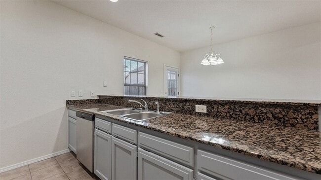 Building Photo - 3000 SW Windrift Ave