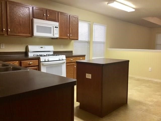 Building Photo - 19031 Yaupon Ranch Dr