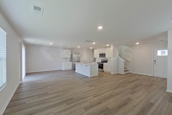 Building Photo - 111 Overstreet Way