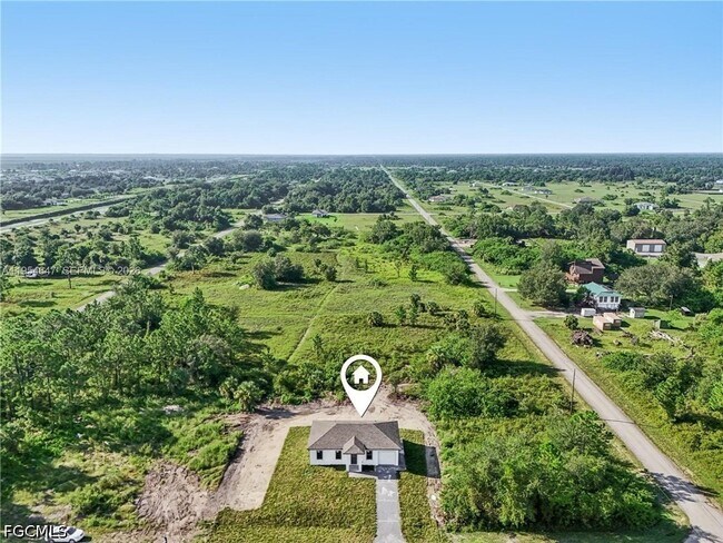 Building Photo - 4402 E 19th St