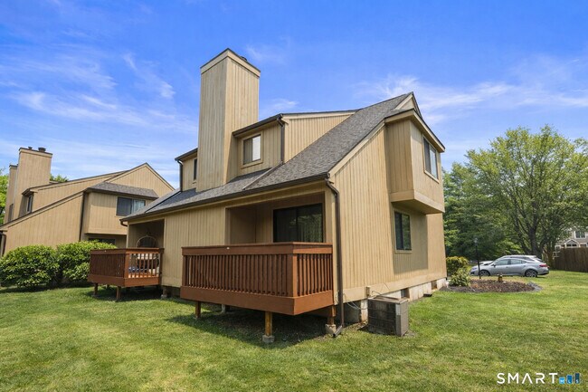 Building Photo - 9 Avon Ct