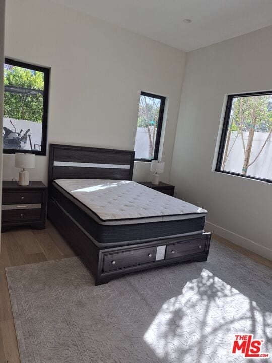 Building Photo - 5299 1/2 Crebs Ave