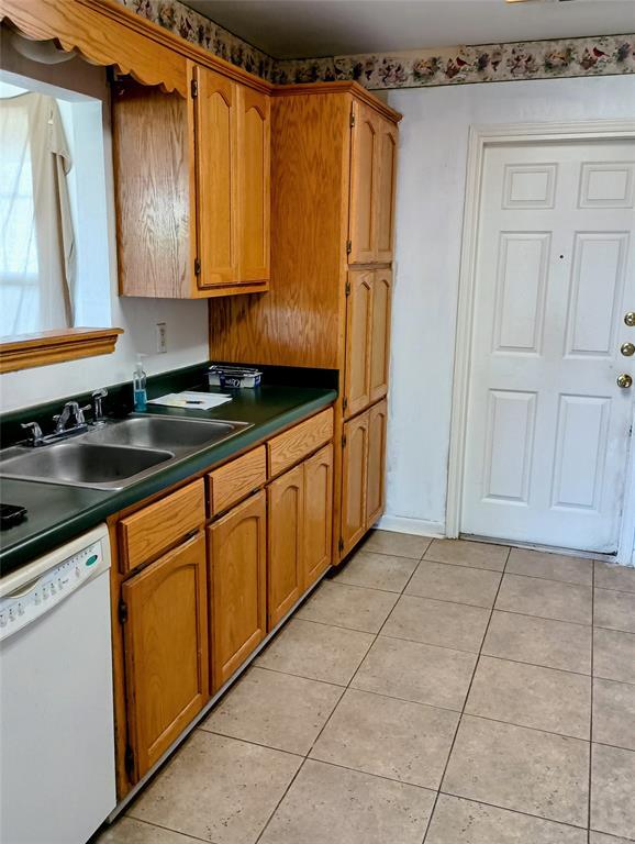 Building Photo - 2047 Cornerstone Dr