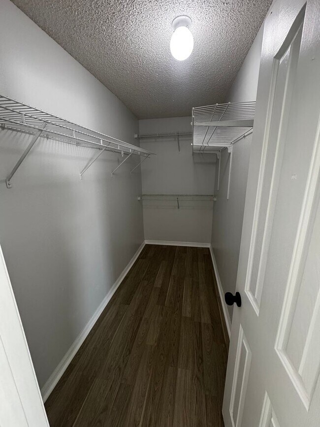 Building Photo - ? Move-In Ready 3/2/2 Near Ocala – Nearly 2,000 Sq Ft & Beautifully Updated! ?