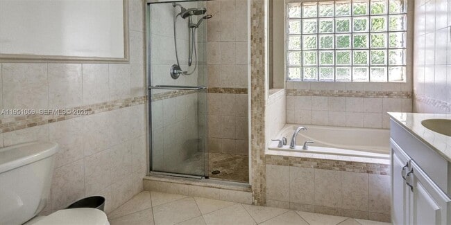 Building Photo - 1110 NW 108th Ave