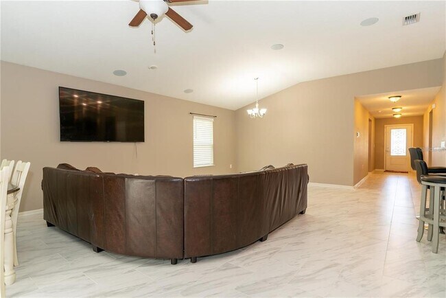 Building Photo - 159 Pergola Pl