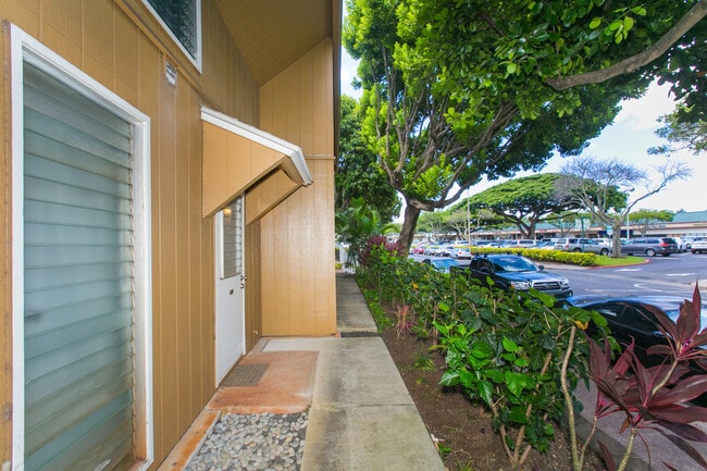 Building Photo - 95-146-146 Kipapa Dr