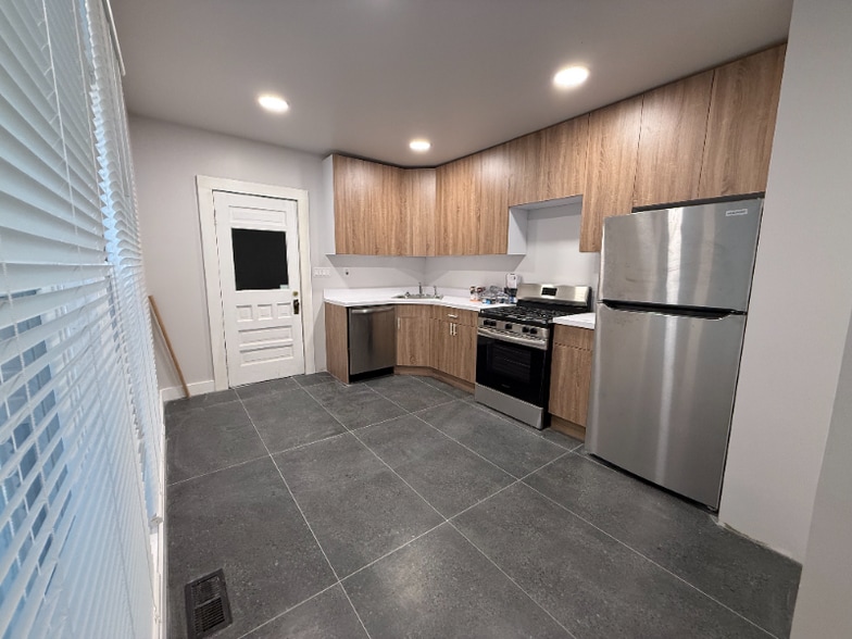 Building Photo - 100 Merrimac St