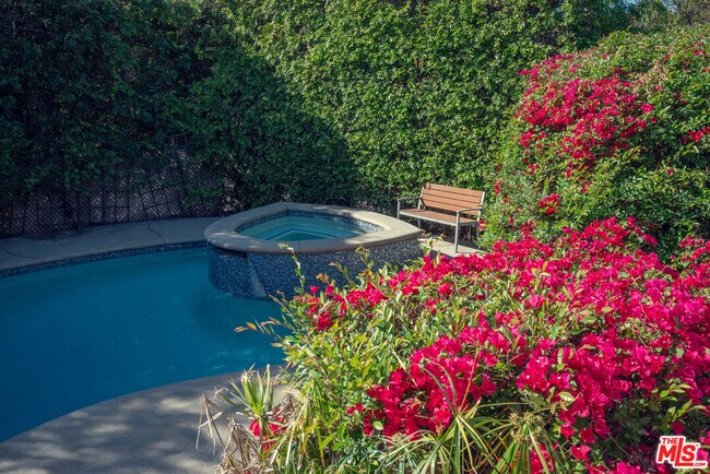 Building Photo - 4141 Verdugo View Dr