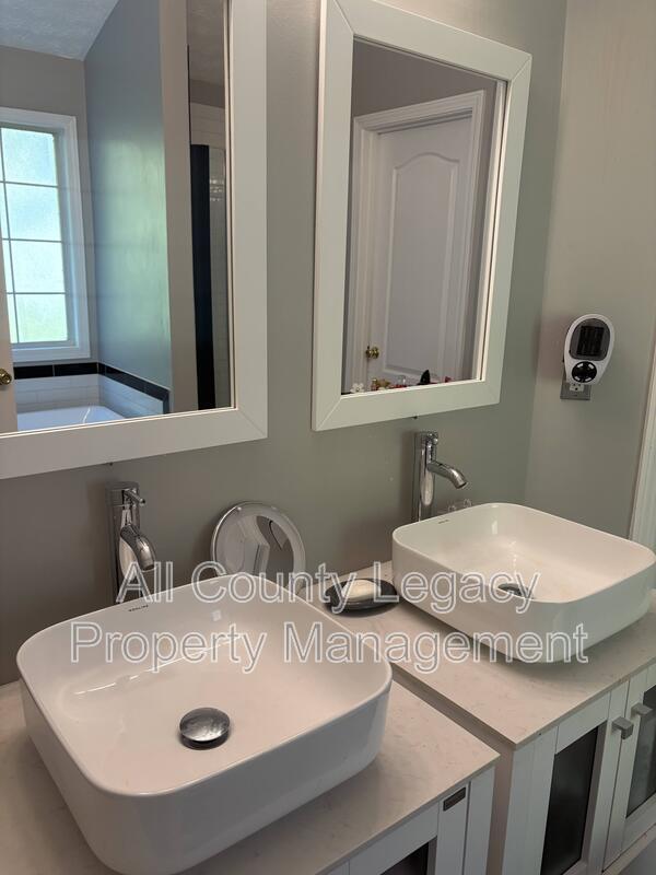 Building Photo - 3022 Winding Grove Dr