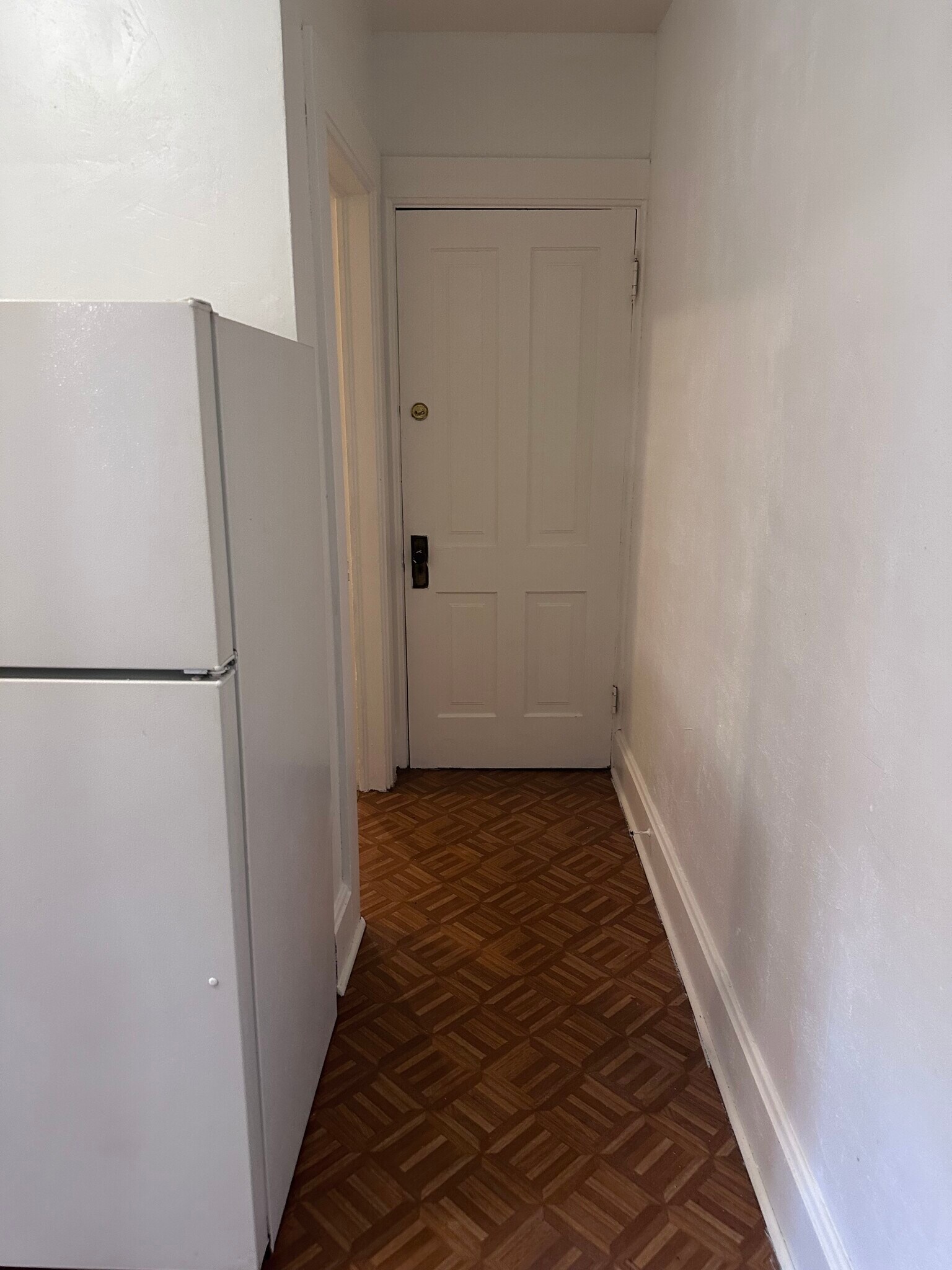 Building Photo - 914 Wisconsin Ave