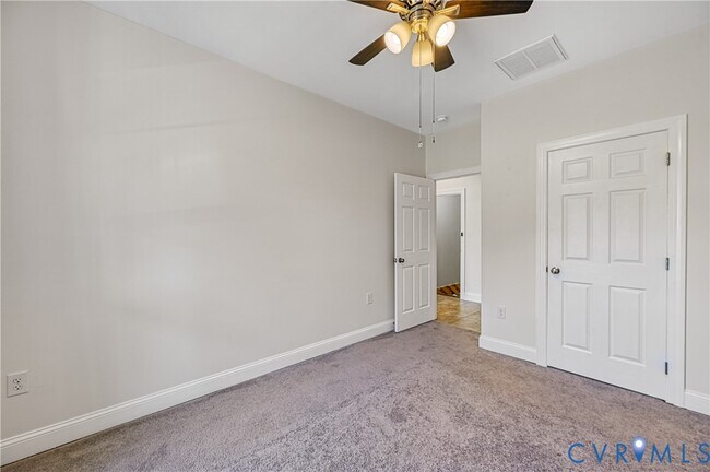 Building Photo - 15604 Heth Dr