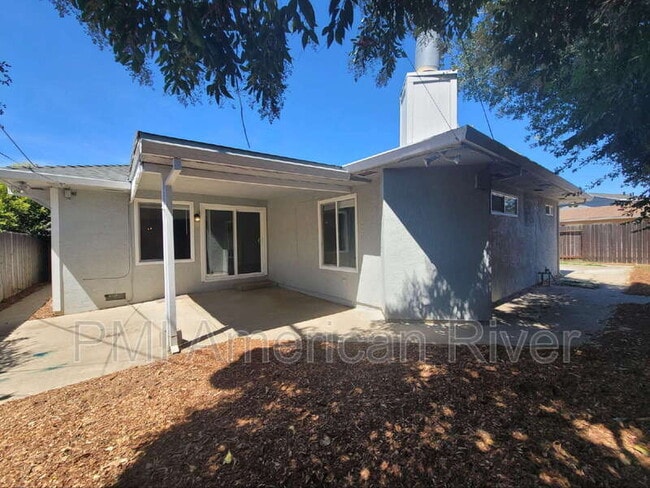 Building Photo - 7034 Cromwell Way